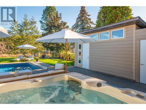 3813 Gallaghers Parkway, Kelowna, BC - Outdoor With In Ground Pool