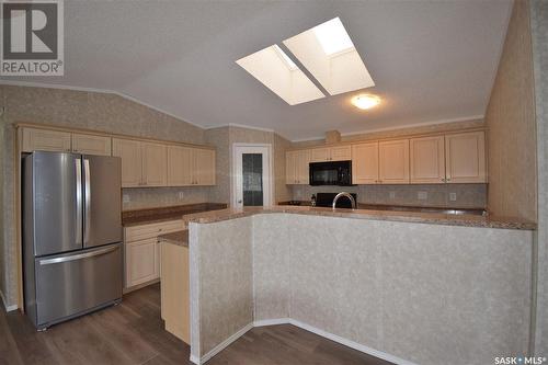 513 Brook Crescent, Shellbrook, SK - Indoor Photo Showing Kitchen