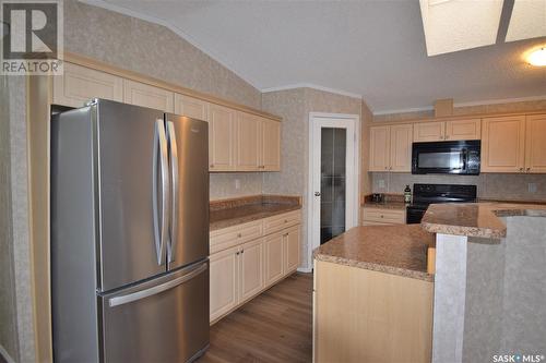 513 Brook Crescent, Shellbrook, SK - Indoor Photo Showing Kitchen