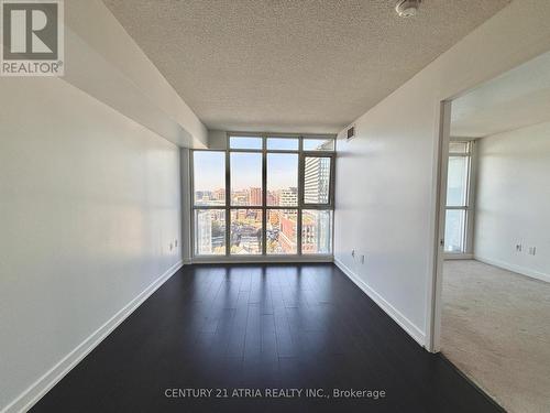 2001 - 15 Iceboat Terrace, Toronto, ON - Indoor Photo Showing Other Room