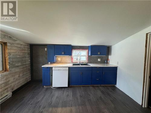 11A Peter Street, Copper Cliff, ON - Indoor Photo Showing Kitchen With Double Sink