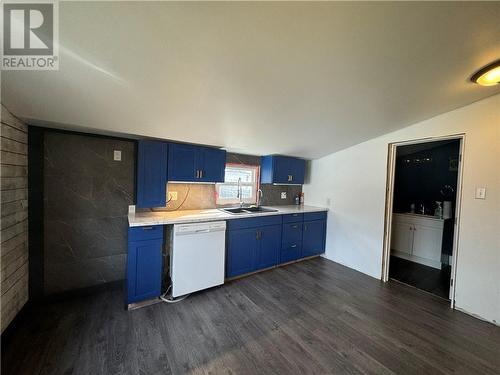 11A Peter Street, Copper Cliff, ON - Indoor Photo Showing Kitchen