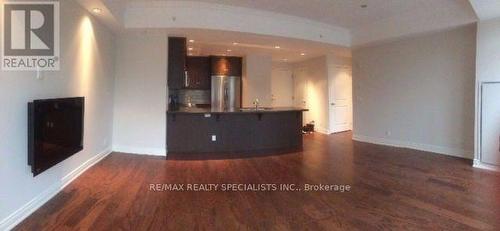 #202 - 205 Lakeshore Road W, Oakville, ON - Indoor Photo Showing Other Room