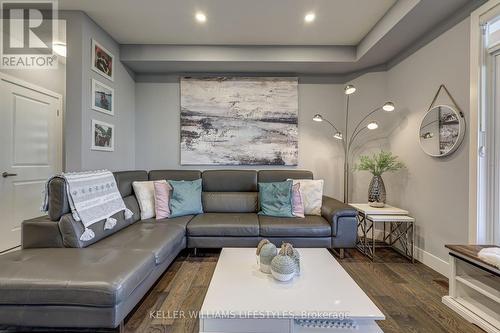 357 Edgevalley Road, London, ON - Indoor Photo Showing Living Room