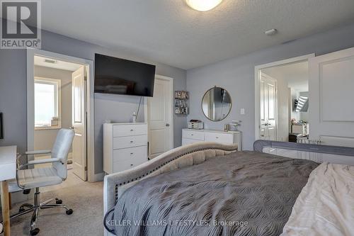 357 Edgevalley Road, London, ON - Indoor Photo Showing Bedroom