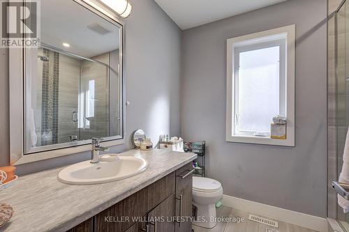 357 Edgevalley Road, London, ON - Indoor Photo Showing Bathroom