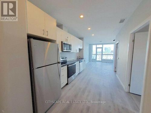 1102 - 104 Garment Street, Kitchener, ON - Indoor Photo Showing Kitchen With Stainless Steel Kitchen