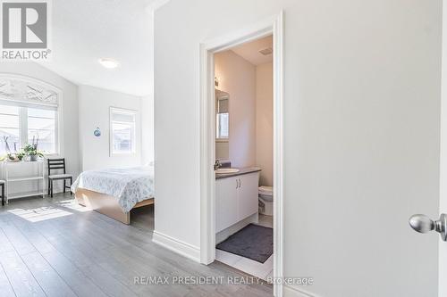 279 Humphrey Street, Hamilton, ON - Indoor Photo Showing Bedroom