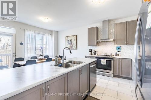 279 Humphrey Street, Hamilton, ON - Indoor Photo Showing Kitchen With Stainless Steel Kitchen With Double Sink With Upgraded Kitchen