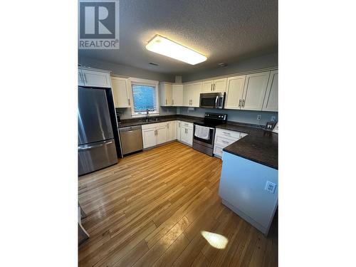 5133 Nicholson Road, Chetwynd, BC - Indoor Photo Showing Kitchen