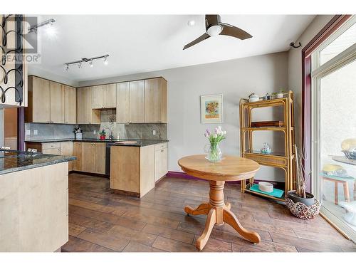 2377 Shannon Woods Drive Unit# 212, West Kelowna, BC - Indoor Photo Showing Kitchen