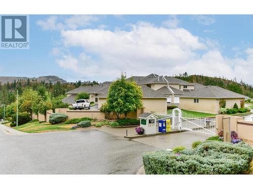 2377 Shannon Woods Drive Unit# 212, West Kelowna, BC - Outdoor