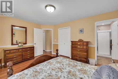 203 Biggar Road, Kelowna, BC - Indoor Photo Showing Bedroom