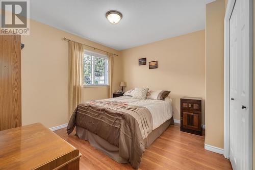 203 Biggar Road, Kelowna, BC - Indoor Photo Showing Bedroom