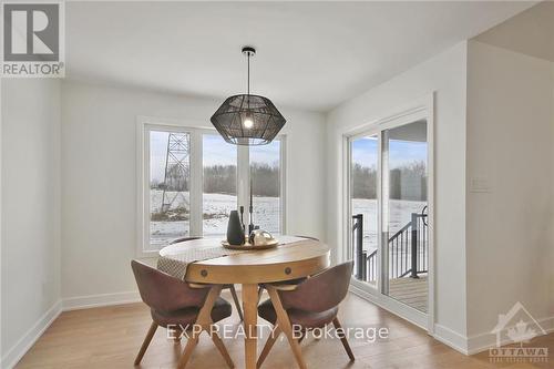 252 Trudeau Crescent, Russell, ON - Indoor Photo Showing Dining Room