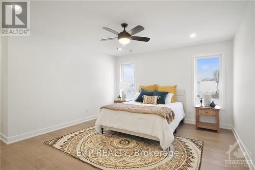 252 Trudeau Crescent, Russell, ON - Indoor Photo Showing Bedroom