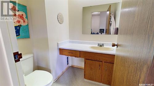 4021 Gordon Road, Regina, SK - Indoor Photo Showing Bathroom