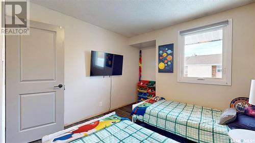 4021 Gordon Road, Regina, SK - Indoor Photo Showing Bedroom