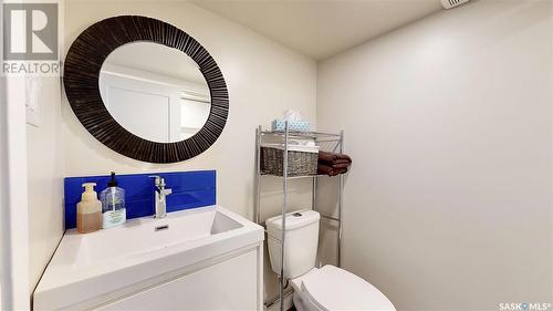 4021 Gordon Road, Regina, SK - Indoor Photo Showing Bathroom