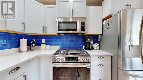 4021 Gordon Road, Regina, SK - Indoor Photo Showing Kitchen