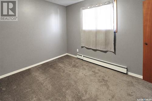 341 2Nd Avenue Se, Swift Current, SK - Indoor Photo Showing Other Room