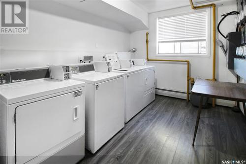 341 2Nd Avenue Se, Swift Current, SK - Indoor Photo Showing Laundry Room