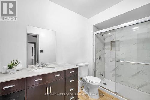 119 Albany Drive, Vaughan, ON - Indoor Photo Showing Bathroom