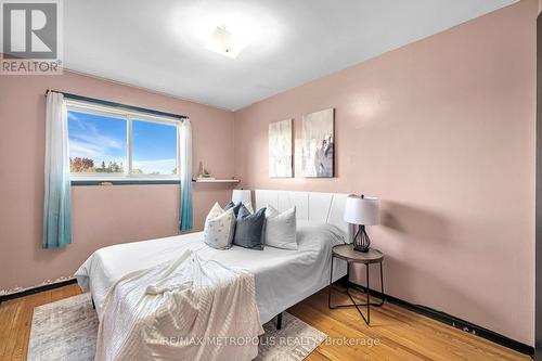 119 Albany Drive, Vaughan, ON - Indoor Photo Showing Bedroom