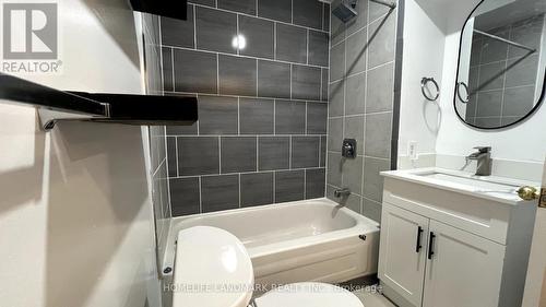 #1 - 2527 Kingsberry Crescent, Mississauga, ON - Indoor Photo Showing Bathroom