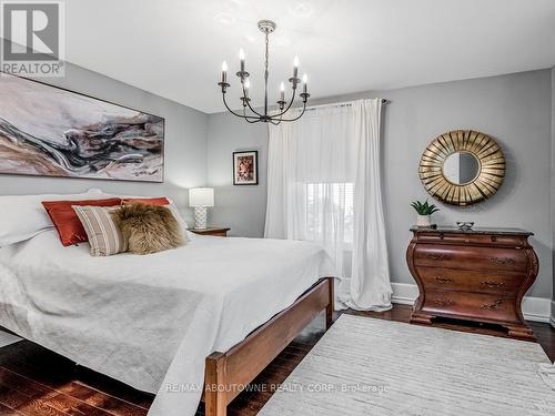 21 Badenoch Street, Puslinch, ON - Indoor Photo Showing Bedroom