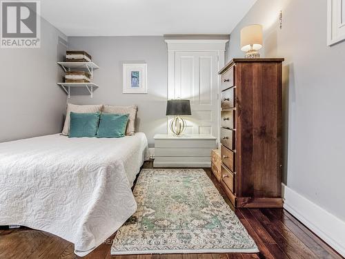 21 Badenoch Street, Puslinch, ON - Indoor Photo Showing Bedroom