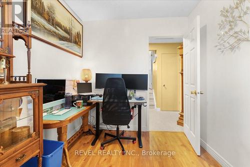 8 - 122 Lakeshore Road, St. Catharines, ON - Indoor Photo Showing Office