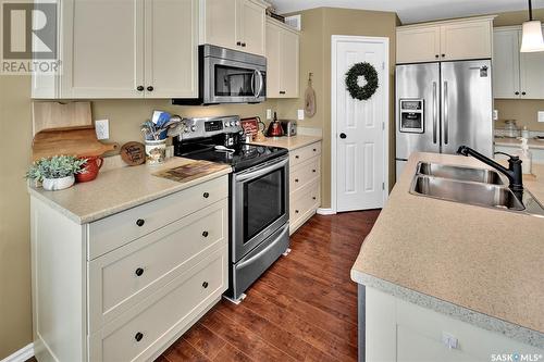 128 Mcdonald Street, Aberdeen, SK - Indoor Photo Showing Kitchen With Double Sink