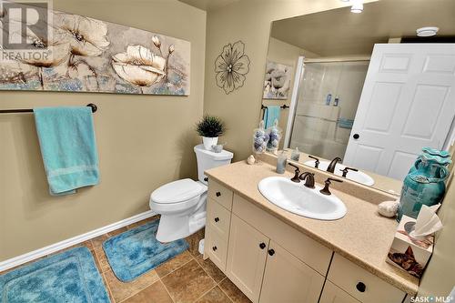 128 Mcdonald Street, Aberdeen, SK - Indoor Photo Showing Bathroom