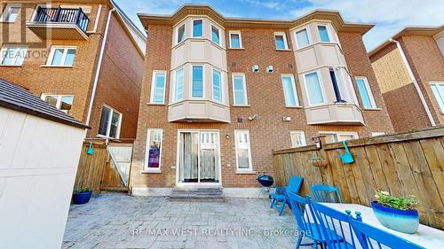 12 Winkler Terrace, Toronto, ON - Outdoor