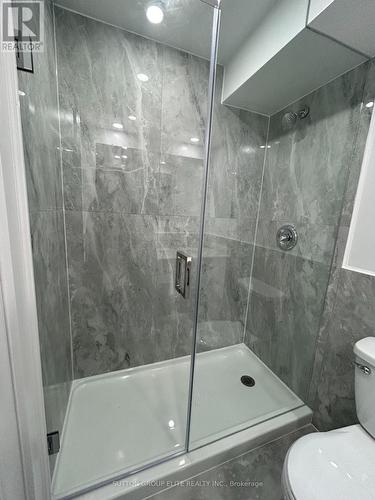 1006 - 100 Wingarden Court, Toronto, ON - Indoor Photo Showing Bathroom