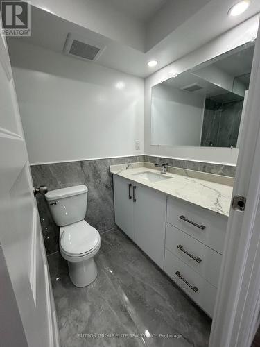 1006 - 100 Wingarden Court, Toronto, ON - Indoor Photo Showing Bathroom