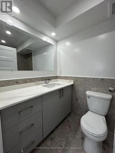 1006 - 100 Wingarden Court, Toronto, ON - Indoor Photo Showing Bathroom