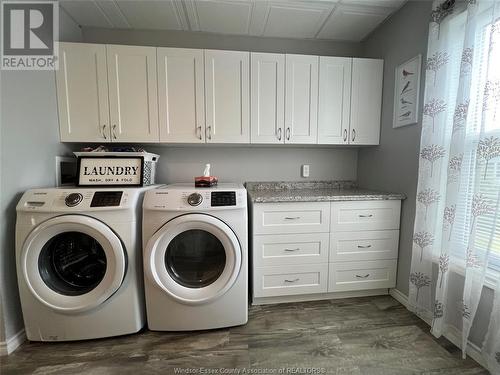 1009 East West Road, Pelee Island, ON - Indoor Photo Showing Laundry Room