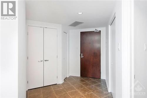 200 Rideau Street Unit#904, Ottawa, ON - Indoor Photo Showing Other Room