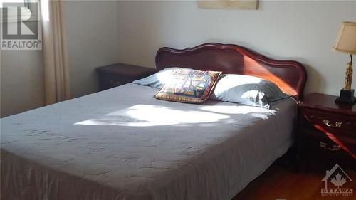 714 Pleasant Park Road, Ottawa, ON - Indoor Photo Showing Bedroom