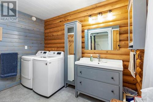 Main bathroom/Laundry combo - 414499 Baseline Road, West Grey, ON - Indoor Photo Showing Laundry Room