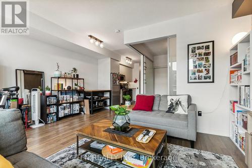 906 - 775 King Street, Toronto, ON - Indoor Photo Showing Living Room