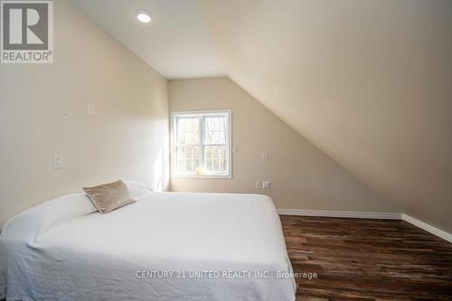 90 Homewood Avenue, Trent Hills (Hastings), ON - Indoor Photo Showing Bedroom