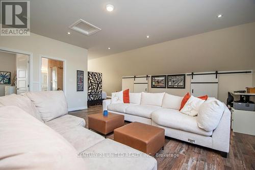 90 Homewood Avenue, Trent Hills (Hastings), ON - Indoor Photo Showing Living Room