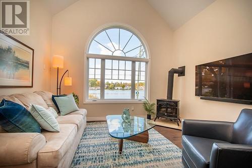 90 Homewood Avenue, Trent Hills (Hastings), ON - Indoor Photo Showing Living Room