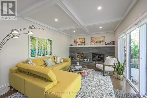 38 Ullswater Crescent, London, ON - Indoor Photo Showing Living Room With Fireplace