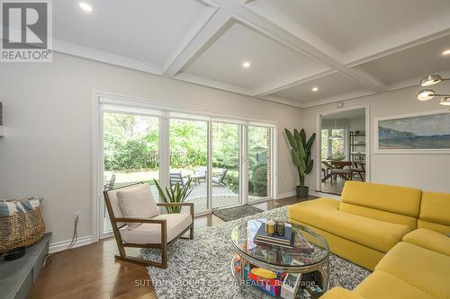 38 Ullswater Crescent, London, ON - Indoor Photo Showing Living Room