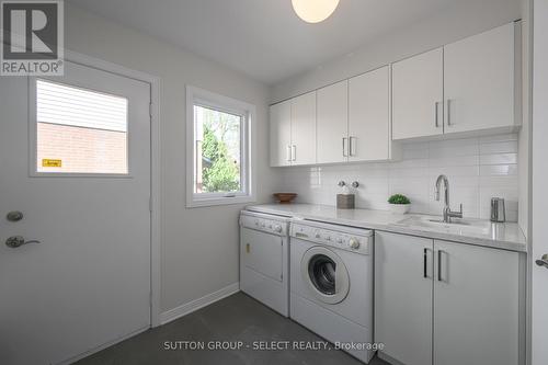 38 Ullswater Crescent, London, ON - Indoor Photo Showing Laundry Room