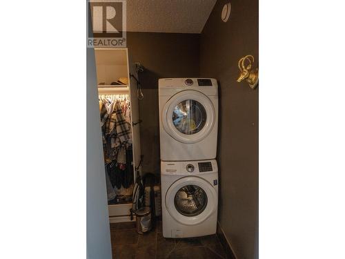 11728 103A Street, Fort St. John, BC - Indoor Photo Showing Laundry Room